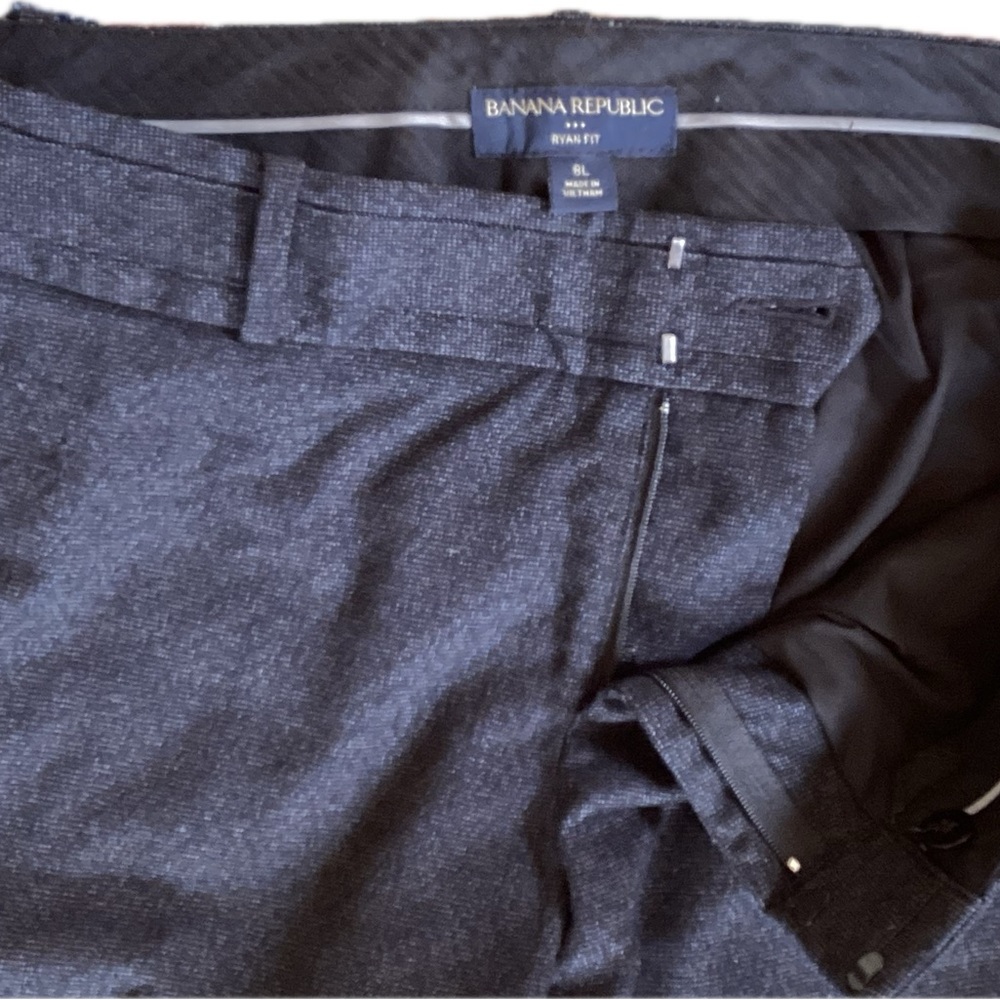 Banana Republic trouser Ryan fit. Size 8 L.